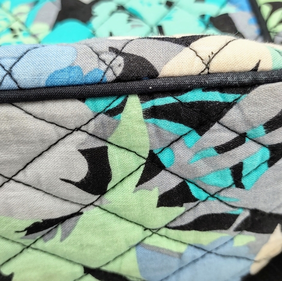 Vera Bradley Camofloral Laptop Messenger Bag Blue Floral Quilted - Picture 6 of 11